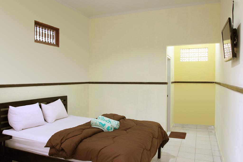 Cinthya Guest House Legian Rum bild