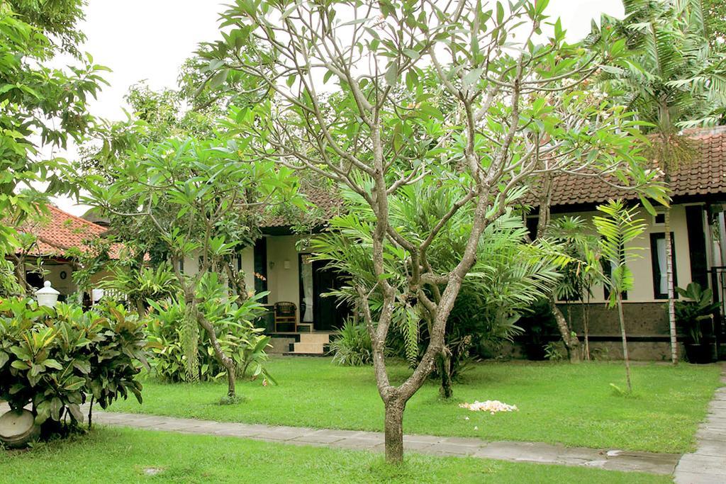 Cinthya Guest House Legian Rum bild